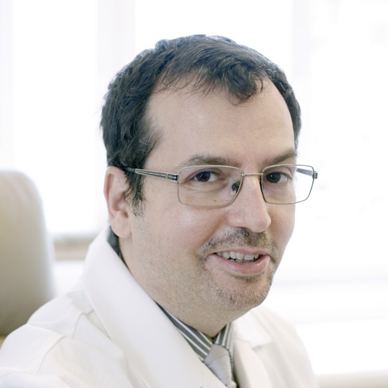 Prof. dr. Igaz P&eacute;ter